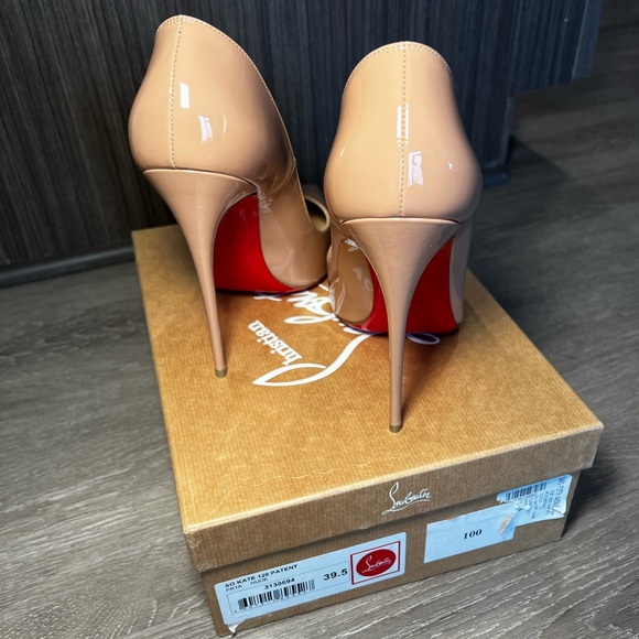 Louboutin So Kate 120mm stiletto in patent leather nude - Picture 3 of 3